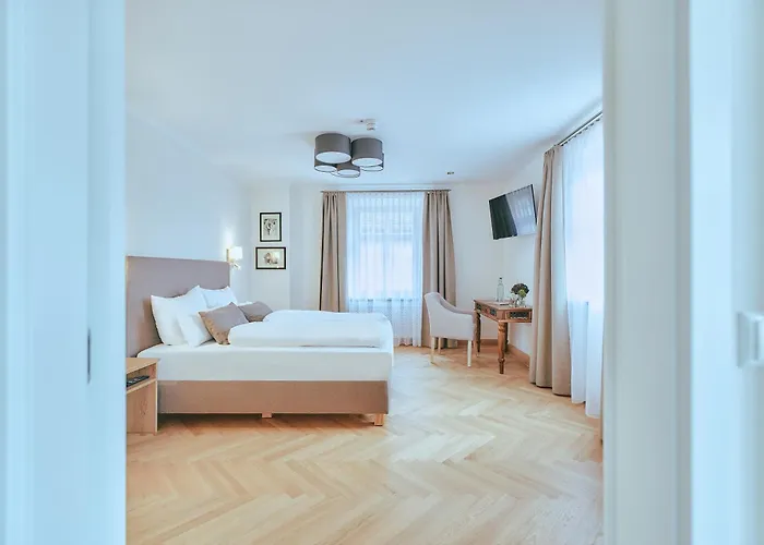 Hotel Brauereigasthof Zum Kuchlbauer *